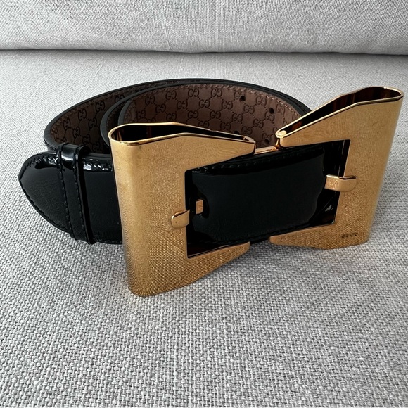 GUCCI Gold Bow Black Patent Belt - Picture 3 of 11